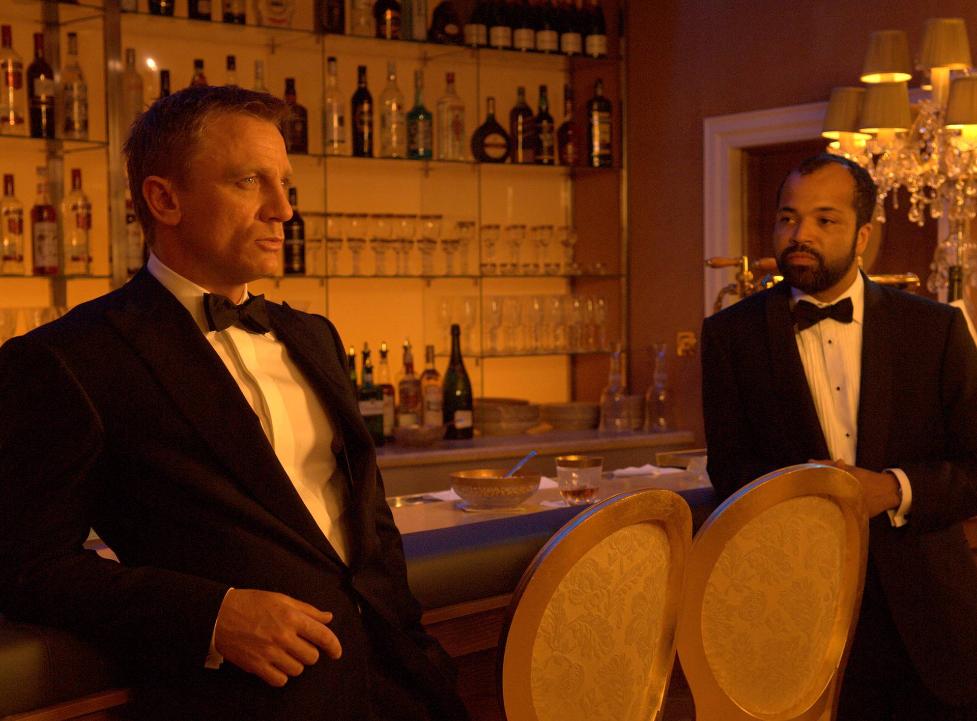 從《007 首部曲：皇家夜總會》就開始跟這系列的影迷會很開心！常在續集出現，一直到《007 生死交戰》的美國情報員「朋友」Felix